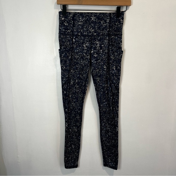 Athleta Blue Sandstone Salutation Pocket Leggings size XSMALL - Picture 3 of 11